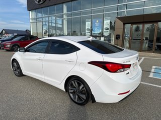 2016 Hyundai Elantra GLS in Miramichi, New Brunswick - 2 - w320h240px