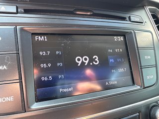 2017 Hyundai Santa Fe XL Premium in Miramichi, New Brunswick - 5 - w320h240px