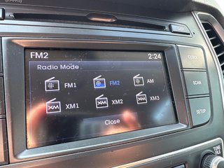 2017 Hyundai Santa Fe XL Premium in Miramichi, New Brunswick - 6 - w320h240px