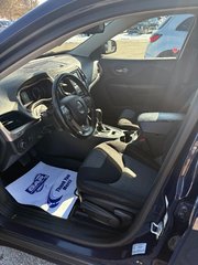 2016 Jeep Cherokee Sport in Miramichi, New Brunswick - 3 - w320h240px