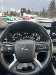 Mitsubishi Outlander LE Premium 2022 à Miramichi, Nouveau-Brunswick - 3 - w320h240px