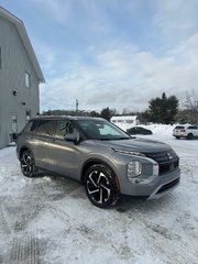 Mitsubishi Outlander LE Premium 2022 à Miramichi, Nouveau-Brunswick - 2 - w320h240px