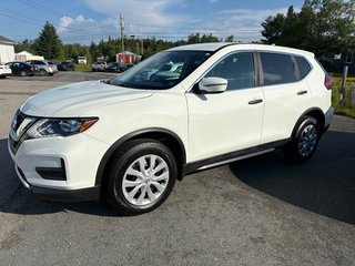 2017 Nissan Rogue S in Miramichi, New Brunswick - 2 - w320h240px