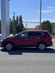 2018 Nissan Rogue SV in Miramichi, New Brunswick - 4 - w320h240px