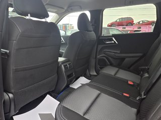 2025 Mitsubishi Outlander Plug-In Hybrid ES in Riviere-du-Loup, Quebec - 6 - w320h240px