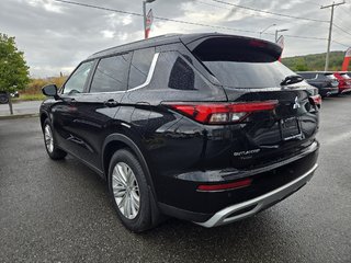 Mitsubishi Outlander Plug-In Hybrid SE 2025