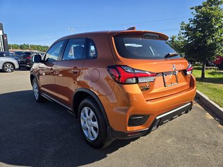 2025 Mitsubishi RVR ES