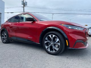 Ford Mustang Mach-E ÉLECTRIQUE Premium  RWD 2021 à Matane, Québec - 3 - w320h240px