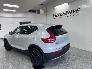 2020 Volvo XC40 MOMENTUM 2.0L Direct-Injected Turbocharged All Wheel Drive