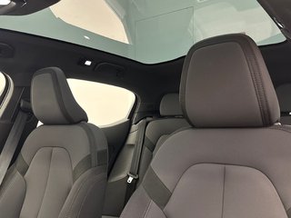 Polestar 2 Plus 2024 à Laval, Québec - 4 - w320h240px