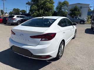 2020 Hyundai Elantra Preferred in Sydney, Nova Scotia - 3 - w320h240px