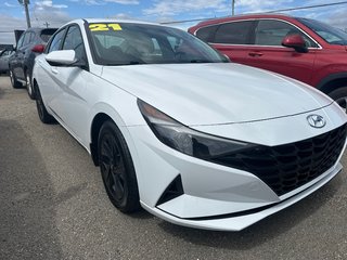2021 Hyundai Elantra Preferred in Sydney, Nova Scotia - 2 - w320h240px