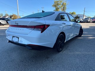2022 Hyundai Elantra Preferred in Sydney, Nova Scotia - 4 - w320h240px