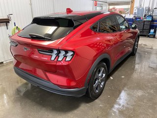 Ford Mustang Mach-E Select 2021 à Bécancour (Secteur Gentilly), Québec - 4 - w320h240px
