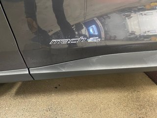 Mustang Mach-E Select 2022 à Trois-Rivières, Québec - 6 - w320h240px
