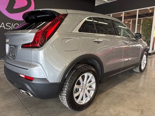 Cadillac XT4 AWD Luxury 2023 à Saint-Jean-Sur-Richelieu, Québec - 4 - w320h240px