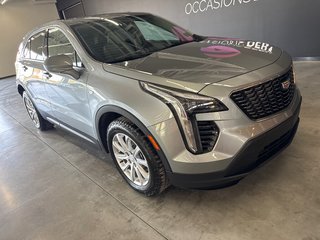 Cadillac XT4 AWD Luxury 2023 à Saint-Jean-Sur-Richelieu, Québec - 2 - w320h240px