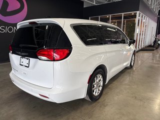 2024 Chrysler Grand Caravan SXT in Saint-Jean-Sur-Richelieu, Quebec - 4 - w320h240px