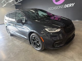 2021 Chrysler Pacifica Hybrid Touring L Plus in Saint-Jean-Sur-Richelieu, Quebec - 2 - w320h240px