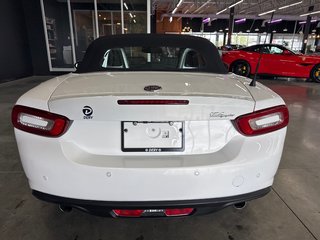 2017 Fiat 124 SPIDER Lusso in Saint-Jean-Sur-Richelieu, Quebec - 5 - w320h240px