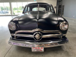 Ford Custom ShoeBox 1949 à Saint-Jean-Sur-Richelieu, Québec - 3 - w320h240px