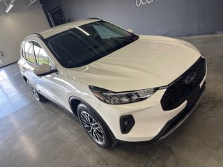 2025 Ford Escape PHEV in Saint-Jean-Sur-Richelieu, Quebec - 2 - w320h240px