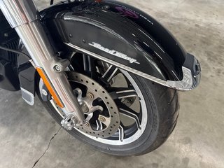 HARLEY DAVIDSON FLHR ROAD KING 2019 à Saint-Jean-Sur-Richelieu, Québec - 4 - w320h240px