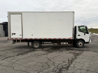 Hino 195 DRY BOX 2018 à Saint-Jean-Sur-Richelieu, Québec - 6 - w320h240px