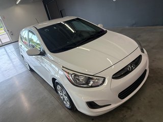 2016 Hyundai Accent GL in Saint-Jean-Sur-Richelieu, Quebec - 2 - w320h240px