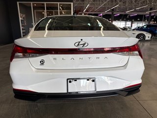 2022 Hyundai Elantra Preferred in Saint-Jean-Sur-Richelieu, Quebec - 6 - w320h240px