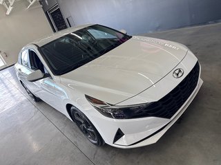 2022 Hyundai Elantra Preferred in Saint-Jean-Sur-Richelieu, Quebec - 2 - w320h240px