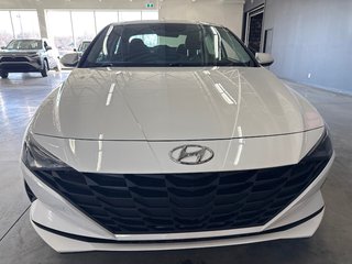 2022 Hyundai Elantra Preferred in Saint-Jean-Sur-Richelieu, Quebec - 3 - w320h240px