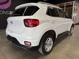 2022 Hyundai Venue Preferred in Saint-Jean-Sur-Richelieu, Quebec - 4 - w320h240px