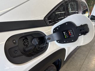 Mazda MX-30 EV GS 2023 à Saint-Jean-Sur-Richelieu, Québec - 5 - w320h240px