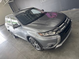 2017 Mitsubishi Outlander GT S-AWD in Saint-Jean-Sur-Richelieu, Quebec - 2 - w320h240px