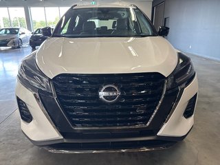 Nissan Kicks SR 2023 à Saint-Jean-Sur-Richelieu, Québec - 3 - w320h240px