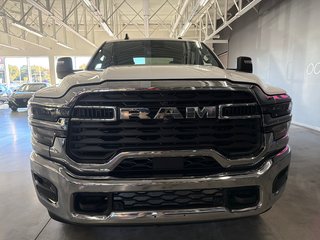 Ram 3500 Big Horn 2026 à Saint-Jean-Sur-Richelieu, Québec - 3 - w320h240px