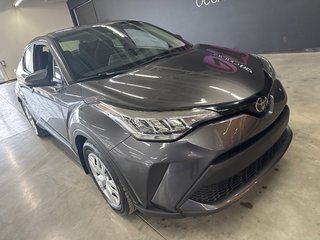 2021 Toyota C-HR LE in Saint-Jean-Sur-Richelieu, Quebec - 2 - w320h240px