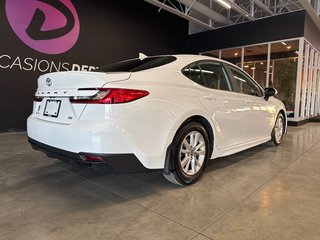 2025 Toyota Camry SE in Saint-Jean-Sur-Richelieu, Quebec - 5 - w320h240px