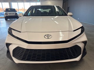 2025 Toyota Camry SE in Saint-Jean-Sur-Richelieu, Quebec - 3 - w320h240px