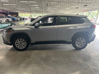 2023 Toyota Corolla Cross LE in Saint-Jean-Sur-Richelieu, Quebec - 3 - w320h240px