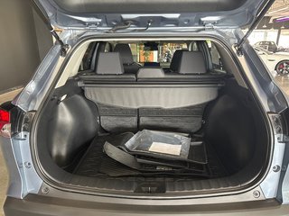 2025 Toyota COROLLA CROSS LE in Saint-Jean-Sur-Richelieu, Quebec - 6 - w320h240px