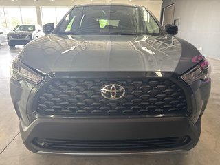 2025 Toyota COROLLA CROSS LE in Saint-Jean-Sur-Richelieu, Quebec - 3 - w320h240px
