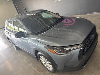 2025 Toyota COROLLA CROSS LE in Saint-Jean-Sur-Richelieu, Quebec - 2 - w320h240px