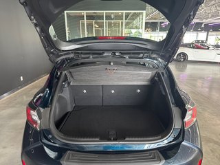2020 Toyota Corolla Hatchback BASE in Saint-Jean-Sur-Richelieu, Quebec - 6 - w320h240px