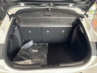 2022 Toyota Corolla Hatchback SE in Saint-Jean-Sur-Richelieu, Quebec - 6 - w320h240px