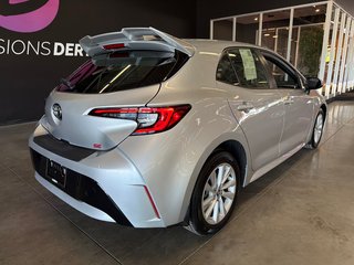 2023 Toyota Corolla Hatchback SE in Saint-Jean-Sur-Richelieu, Quebec - 4 - w320h240px