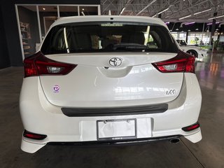 2017 Toyota Corolla iM in Saint-Jean-Sur-Richelieu, Quebec - 5 - w320h240px