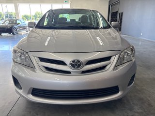 2012 Toyota Corolla CE in Saint-Jean-Sur-Richelieu, Quebec - 3 - w320h240px