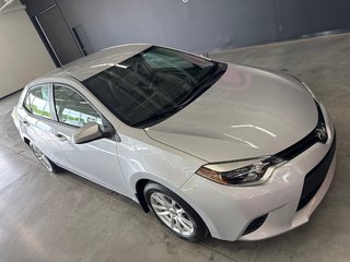 2014 Toyota Corolla LE in Saint-Jean-Sur-Richelieu, Quebec - 2 - w320h240px